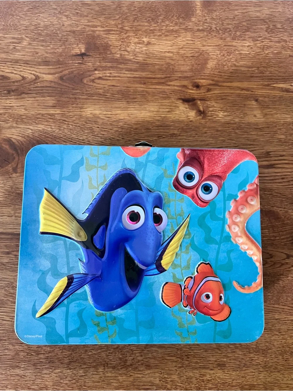 Disney Pixar Finding Dory Tin Lunch Box and Puzzle Set